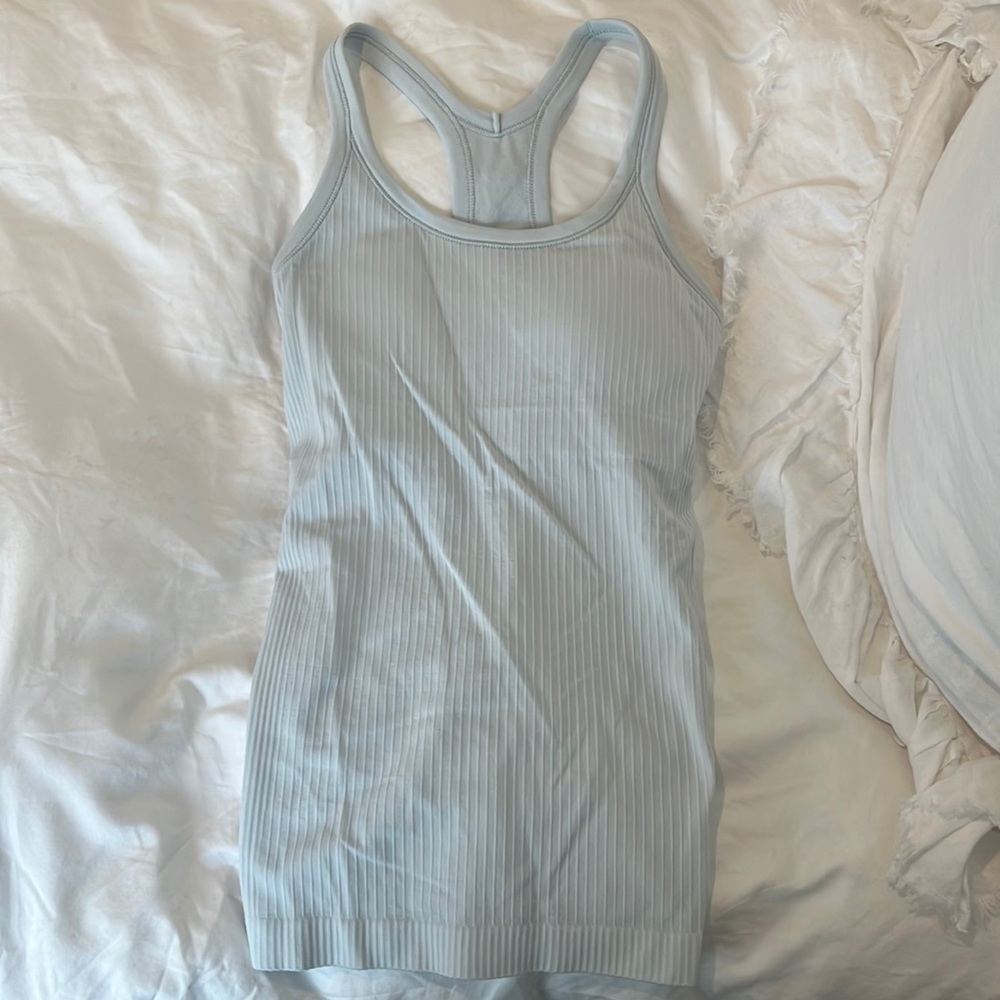 Lululemon Ribbed tank with shelf bra